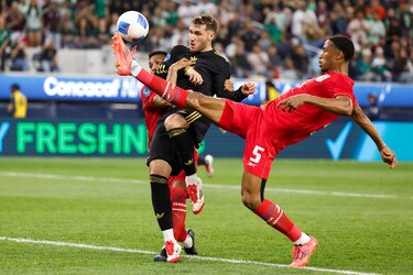 Edgardo Fariña firma por tres años con el Nizhny Novgorod de Rusia