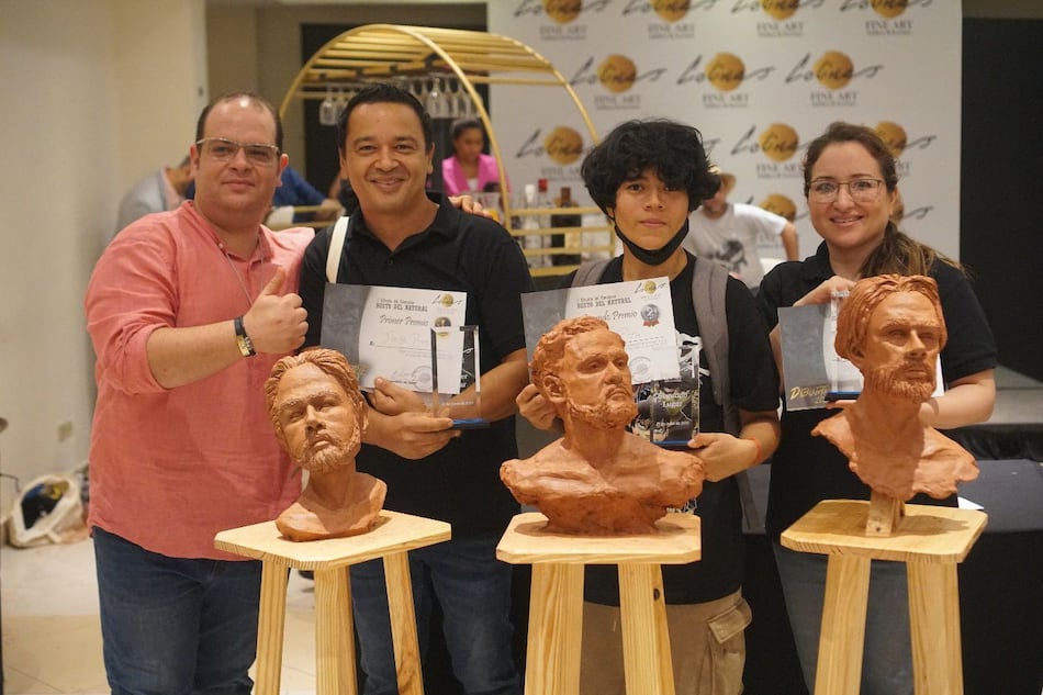 Entregan premios a los tres primeros lugares del concurso Dibujarte