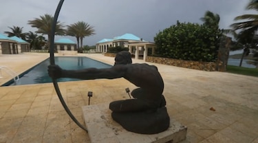 Las imágenes inéditas de la isla privada en el Caribe en la que Jeffrey Epstein cometió sus crímenes sexuales