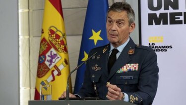 Renuncia el jefe del Estado Mayor español por saltarse el protocolo para vacunarse contra la Covid-19