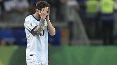 Messi y Argentina viven pero no convencen