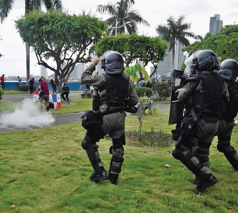 Resistencia y un tamborito para cantar el hartazgo