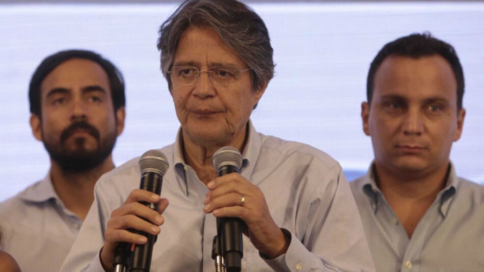 Opositor Guillermo Lasso denuncia 'pretensiones de fraude' en balotaje en Ecuador