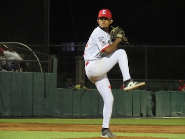 La Leña Roja pega y buscará sentenciar la serie en Monagrillo