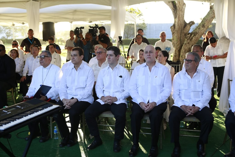 Panamá conmemora la invasión en medio de reclamos de familiares de las víctimas