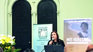 Comparten poemas de Alicia Mon Chambers