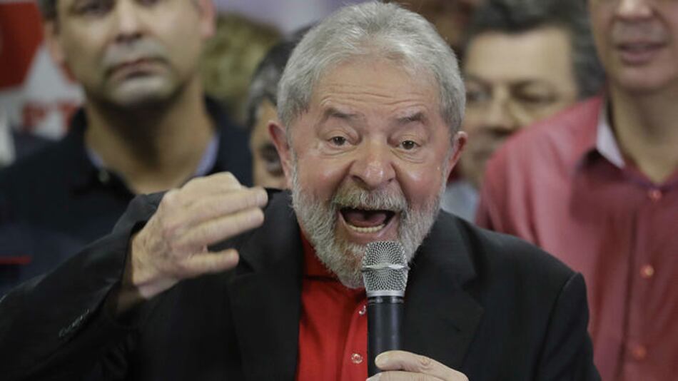 Lula da Silva : 'Están destruyendo la democracia en nuestro país'