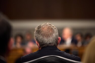 Un secretario de Salud enfermo