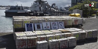 La policía francesa arresta a tres colombianos y a un español con 9 toneladas de cocaína en el Caribe