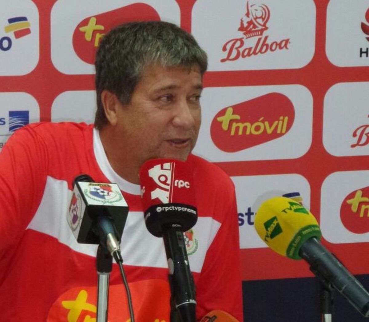 Cummings está por encima de Baloy, según Bolillo Gómez