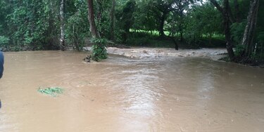 Cuatro comunidades en Herrera quedan incomunicadas tras fuertes lluvias