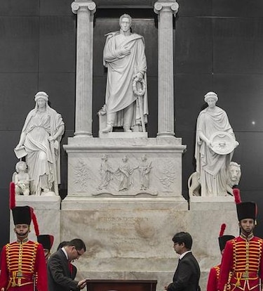 Conmemoran 184 años de la muerte de Simón Bolívar