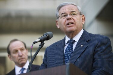 EU: Senador pide más sanciones a Venezuela y exclusión de foros internacionales