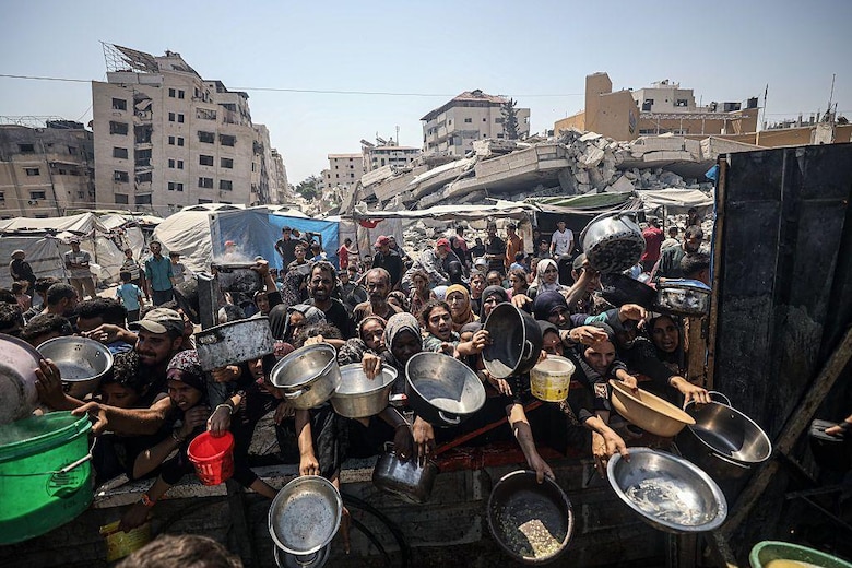 Qué contiene la controvertida caja de ayuda que distribuye la Fundación Humanitaria de Gaza