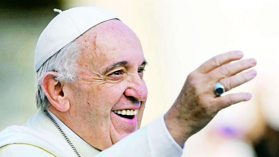 Retratan la vida de Bergoglio antes de ser papa