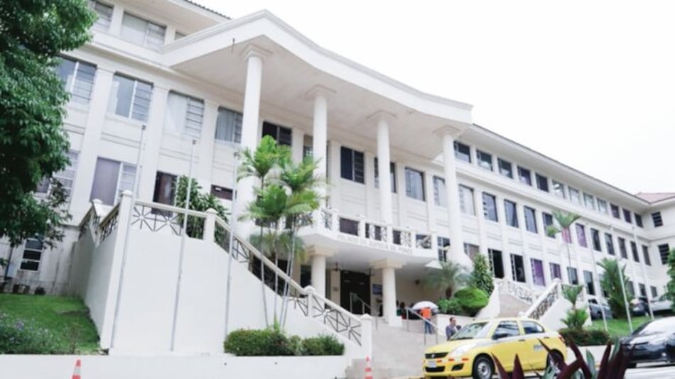 La Corte admite un recurso contra la demanda de Abdul Waked