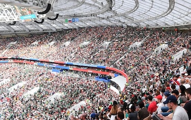 FIFA multa a México por cánticos 'discriminatorios' de sus seguidores