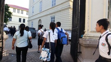 Tres institutores fueron expulsados y reubicados a otros planteles