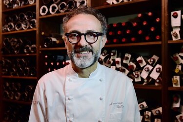 El chef italiano Massimo Bottura quiere abrir un 'comedor' para los desfavorecidos