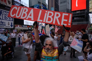 Restablecen el internet móvil en Cuba, pero sin acceso a redes sociales