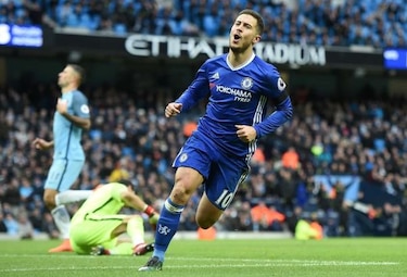 Chelsea consolida liderato y Arsenal se coloca segundo con triplete de Alexis Sánchez
