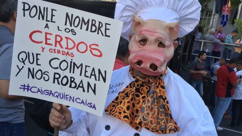 Ciudadanos piden un alto a la impunidad tras escándalo de sobornos de Odebrecht