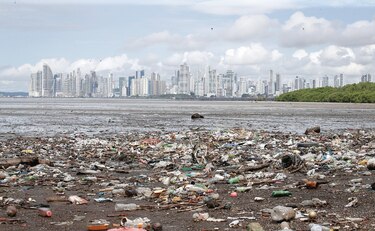 Mitigar riegos sociales, sanitarios y climáticos