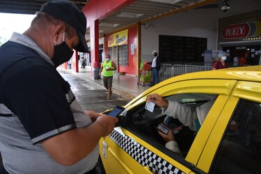 Desde este lunes se levanta la medida de par y non vigente en el transporte selectivo