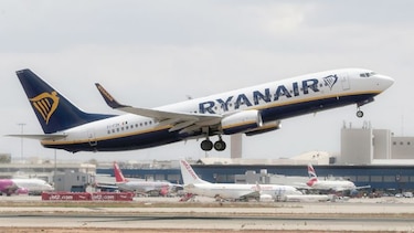 Grupo aéreo de bajo costo recibe nueva flota de aviones
