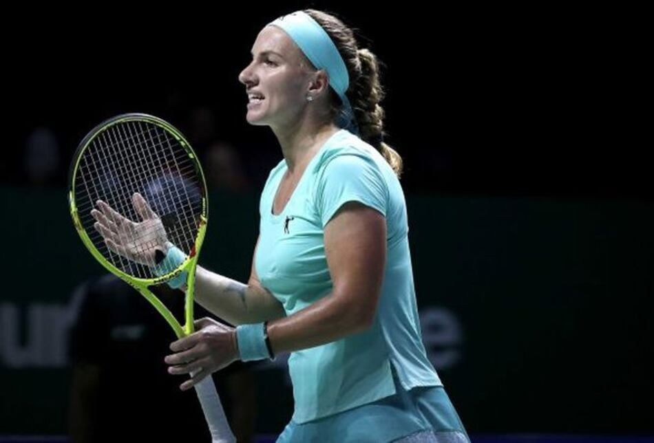 Kuznetsova vence a Radwanska en dramático duelo en Copa WTA