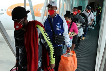 Aterriza en Venezuela segundo avión estadounidense en una semana con migrantes deportados