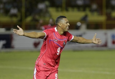 Con solvencia y carácter, Panamá supera 3-1 a El Salvador