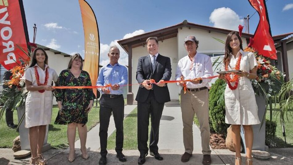Celsia y Provivienda entregan primeras casas en Panamá con energía solar