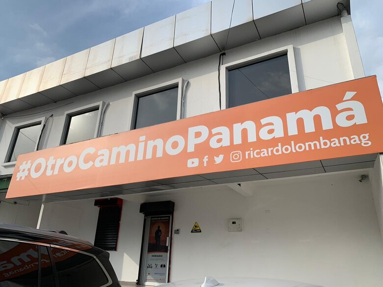 Ricardo Lombana: caminata y Facebook Live