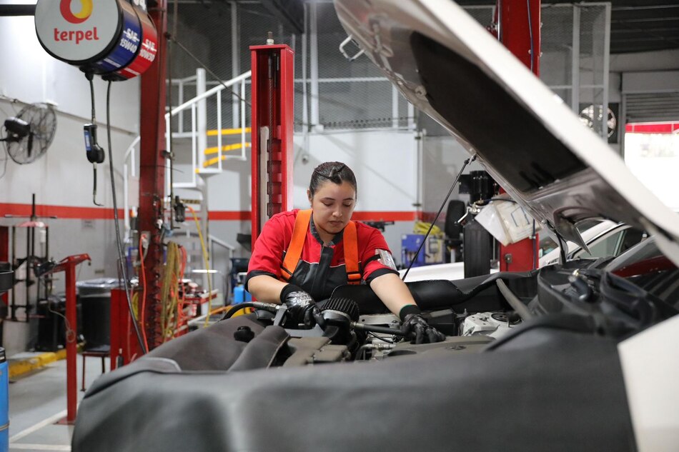 Convocatoria abierta para cuarta edición del programa dual en mecánica automotriz del Inadeh