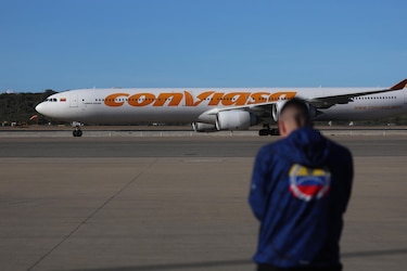 La aerolínea venezolana Conviasa reprograma vuelos a Cuba por escasez de combustible