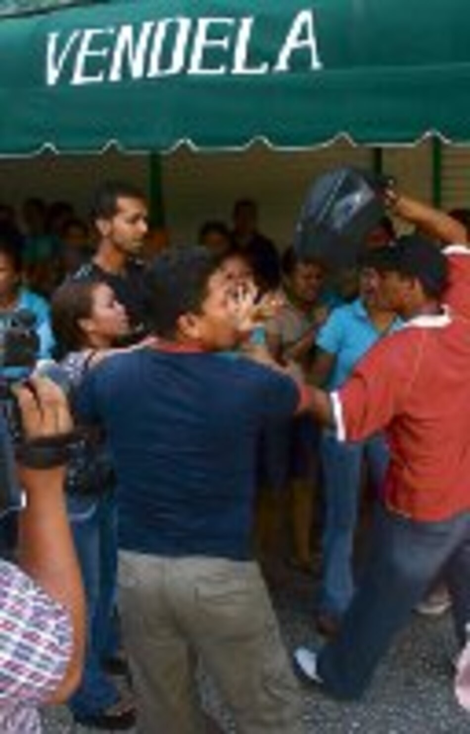 Ordenan cierre de Vendela,S.A.