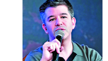 Dimite presidente ejecutivo de Uber