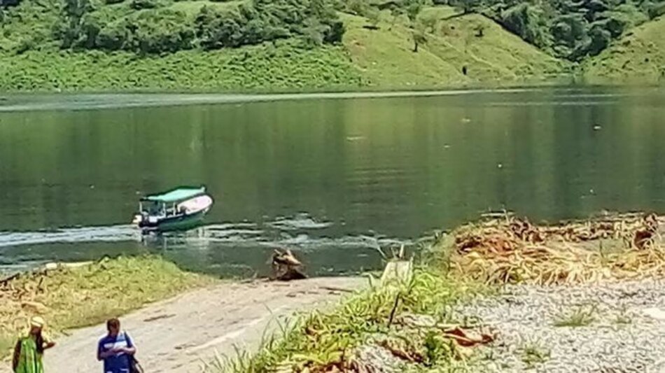 Sigue la búsqueda de un joven en el lago de la hidroeléctrica de Barro Blanco