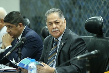 El procurador González sostiene que el contrato minero es inconstitucional