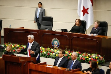 Presidente Mulino se compromete a reducir el Estado y advierte que ‘los problemas de la CSS no se resuelven con más impuestos’