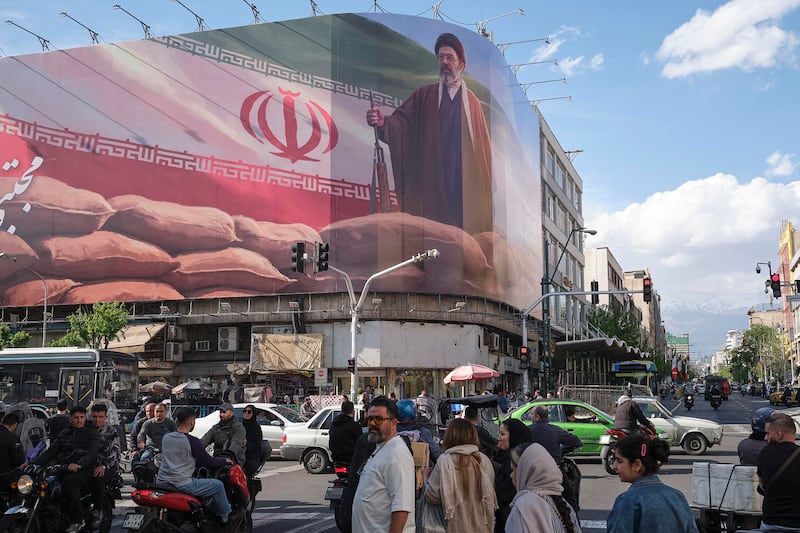 Estados Unidos impone nuevas sanciones a Irán mientras crecen las dudas sobre las negociaciones