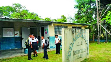 Aplazan construcción de escuela