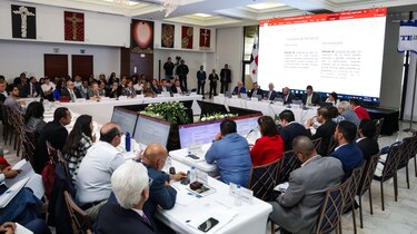 Comisión de Reformas Electorales aprueba su reglamento interno en su primera reunión