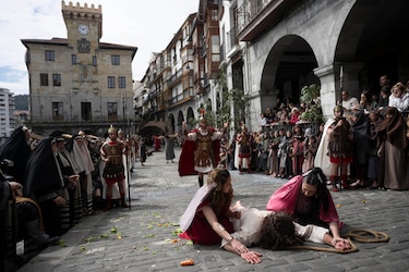 Imágenes del Viernes Santo en algunas ciudades del mundo