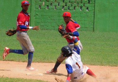 Panamá vence a Venezuela y avanza en Panamericano Sub-15
