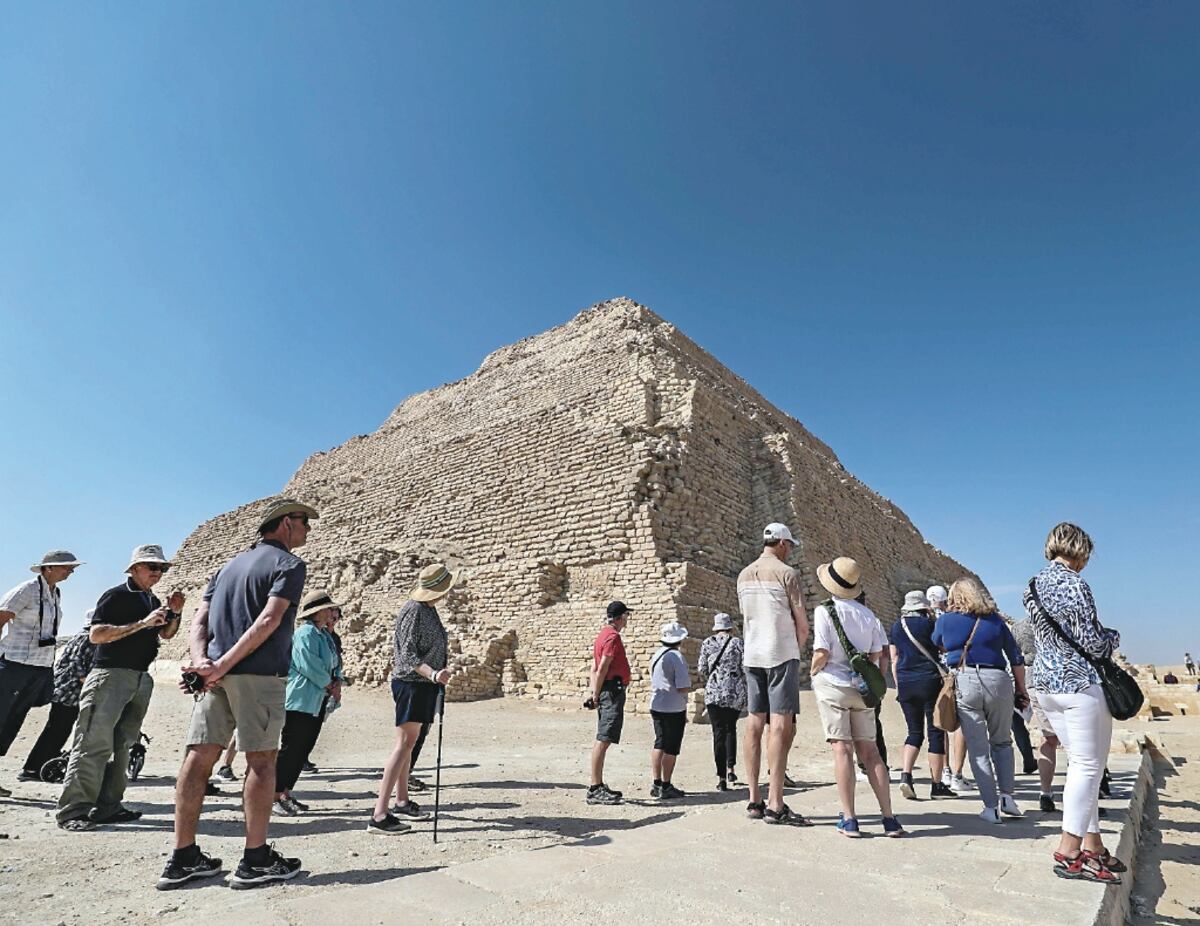 Reabren la más antigua pirámide egipcia en pie