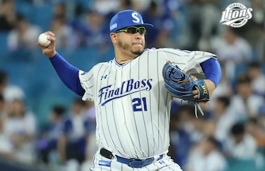 Ariel Jurado renueva con Samsung Lions para la temporada 2026 en la KBO