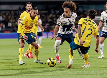 Adalberto Carrasquilla da su primera asistencia, pero Pumas cae ante Xolos y se queda sin técnico