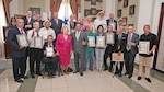 Gobernación distinguió a exjugadores de 1976